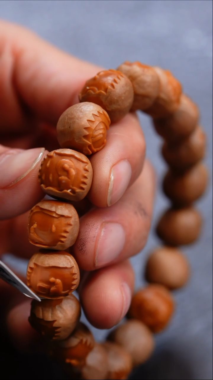 【闪购商品】橄榄核吊坠苏工橄榄核