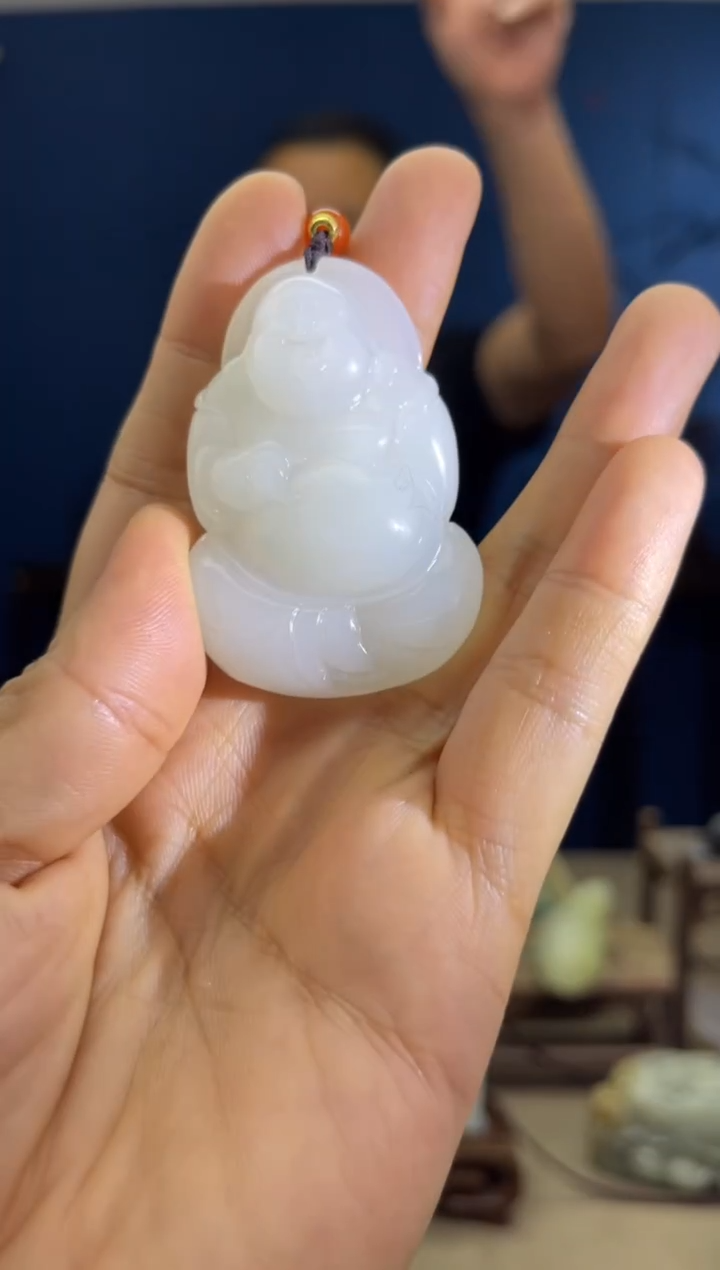 和田玉未镶嵌颈饰1