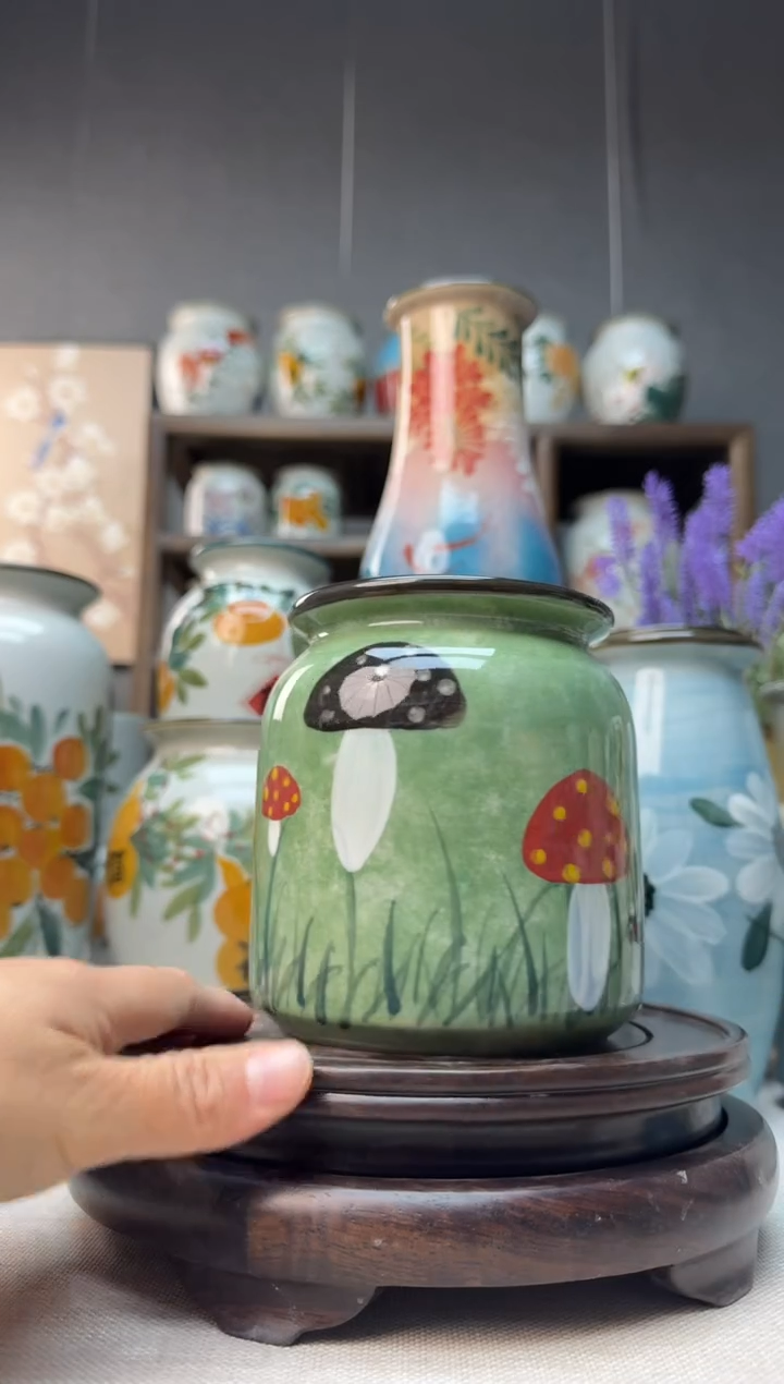 【闪购商品】瓶景德镇手绘陶瓷花瓶底部无孔高12口9左右