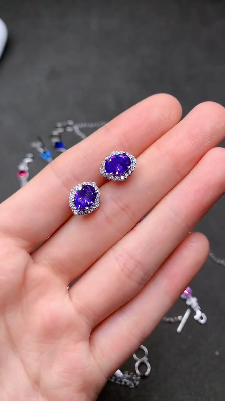 【闪购商品】彩色蓝宝石耳饰银S925镶嵌...........