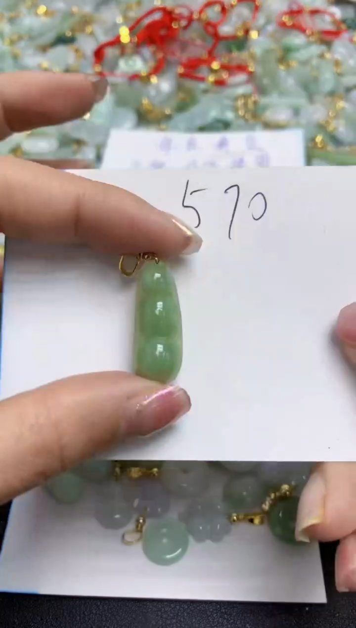 【闪购商品】翡翠颈饰合金天然翡翠A货