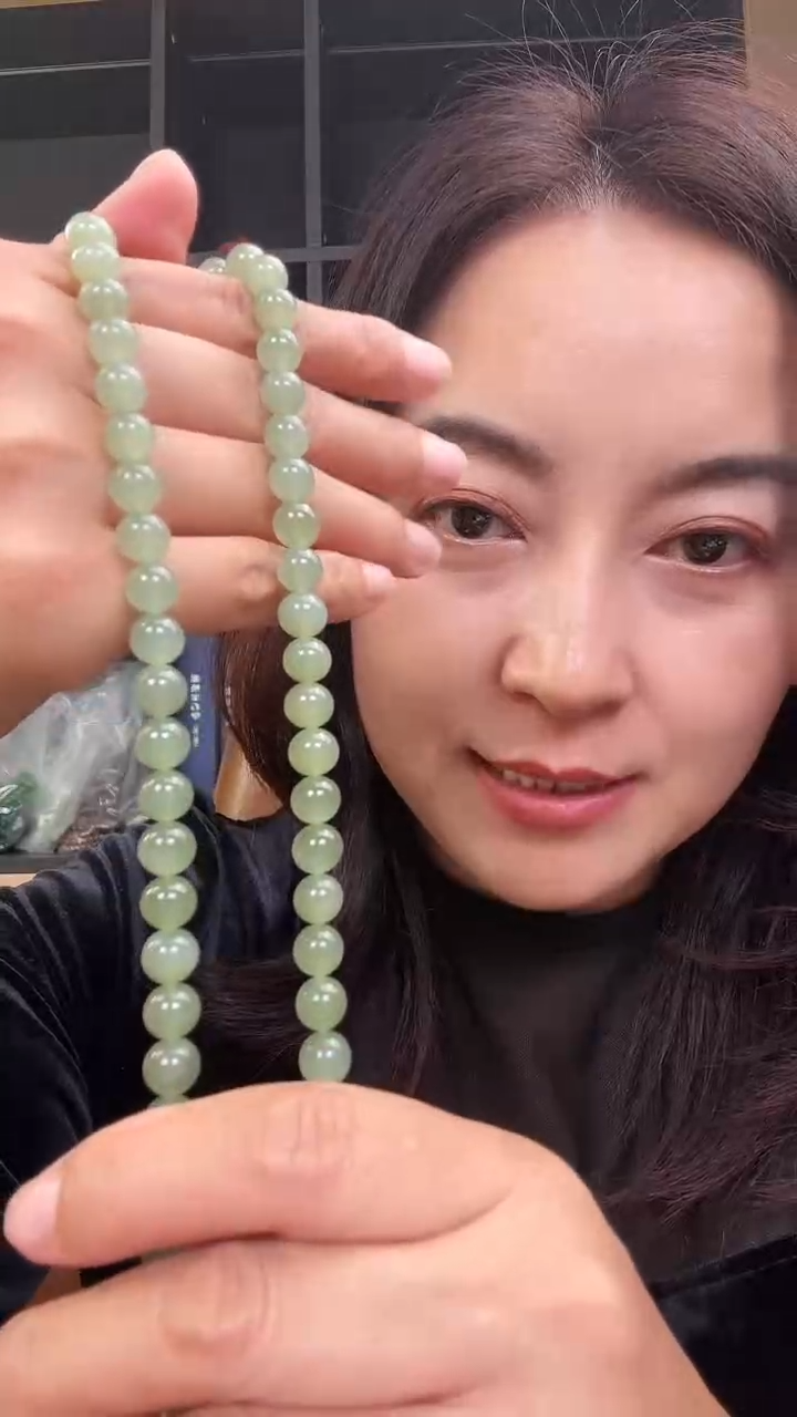 颈饰未镶嵌和田玉项链