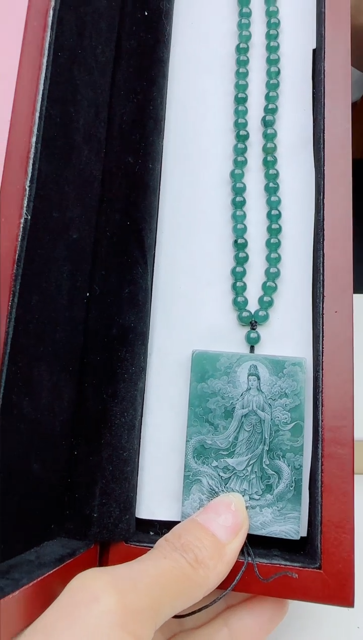 颈饰未镶嵌翡翠多样性发其一