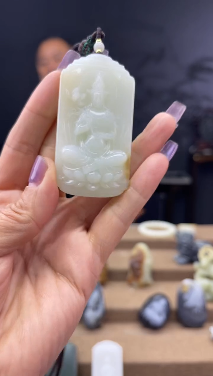 颈饰未镶嵌和田玉1