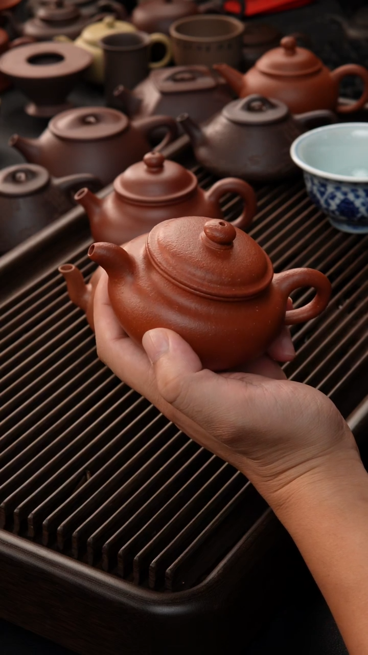 茶壶紫砂纯红 微瑕 仿古 