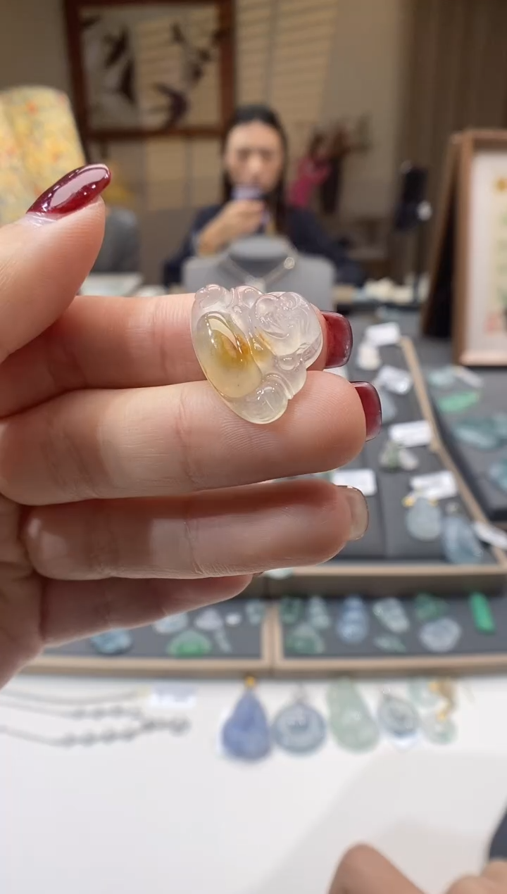【闪购商品】翡翠颈饰未镶嵌佛公