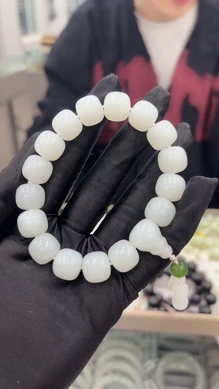 未镶嵌手串和田玉董小姐推荐 多样性发货 拍一发一z13