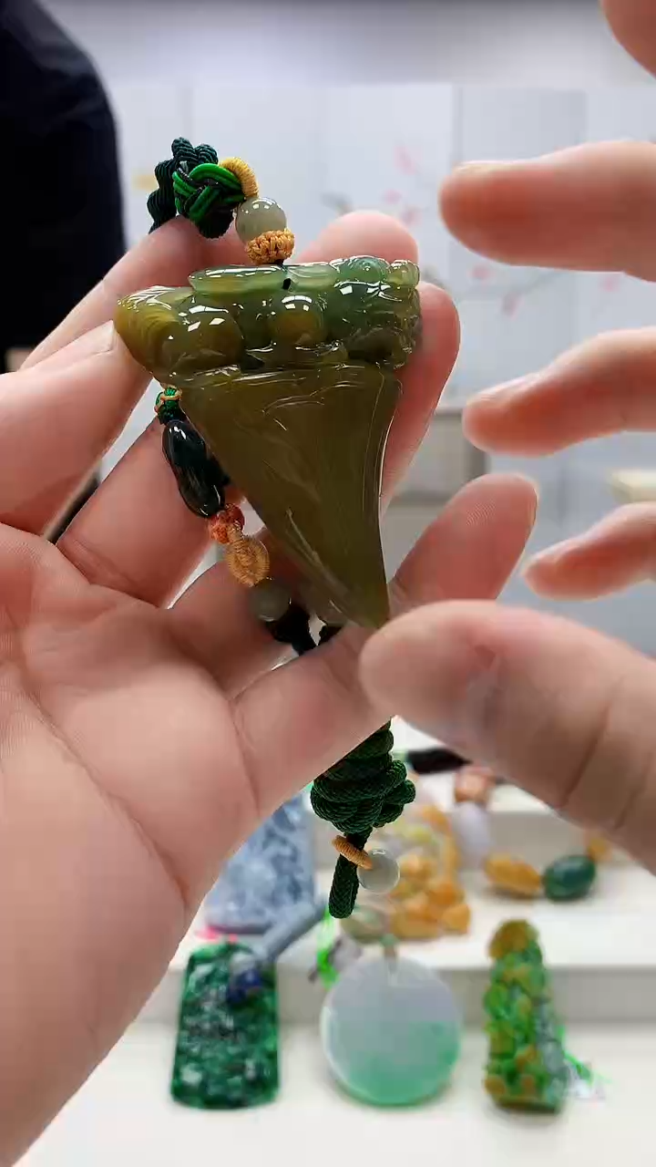 定制翡翠未镶嵌5124bb-毛货挂件61