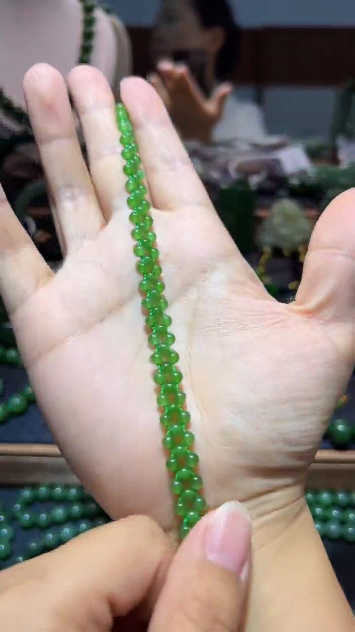 手串未镶嵌和田玉（碧玉）1