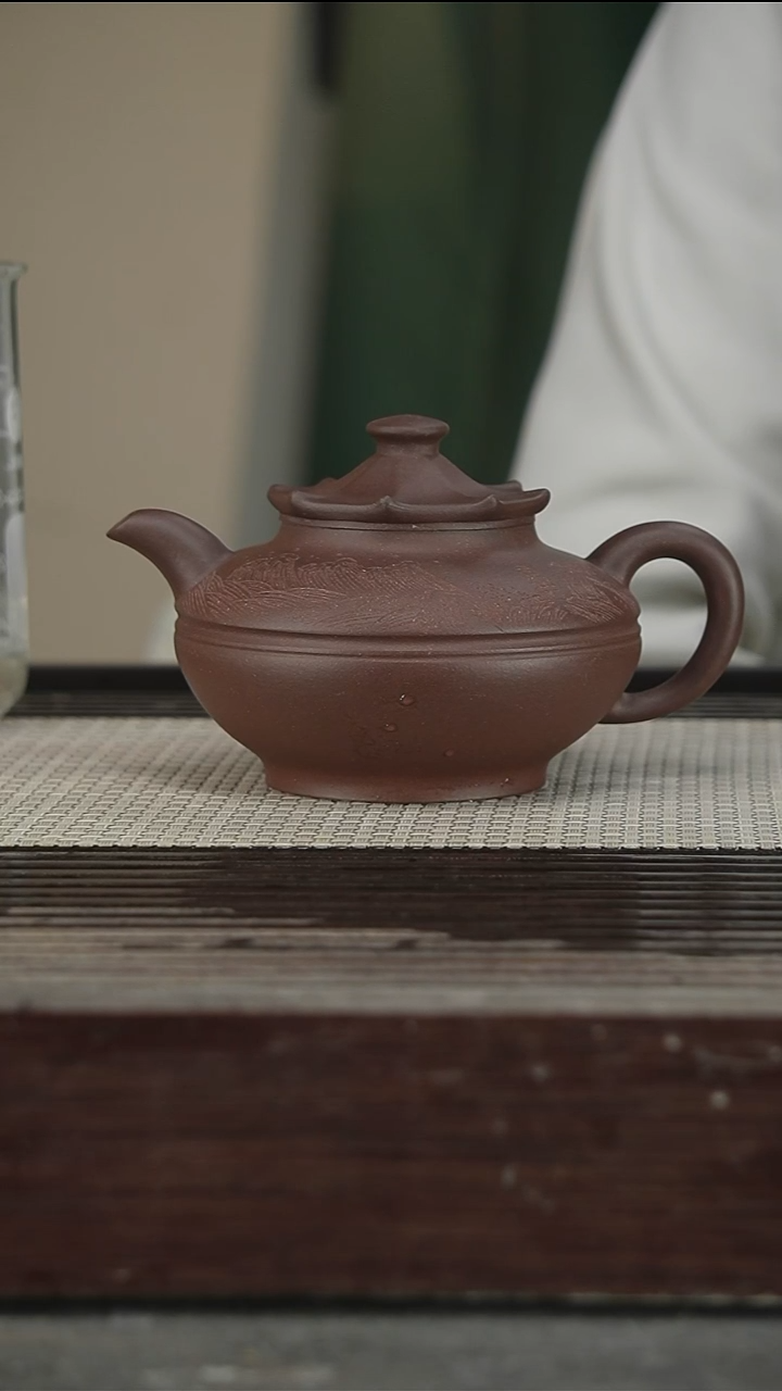 茶壶紫砂高工制，带证320CC54号