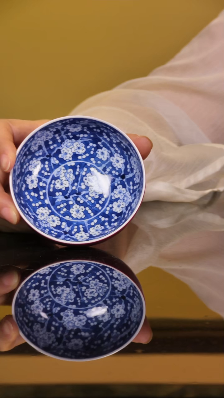 胭脂红内青花冰梅普洱杯