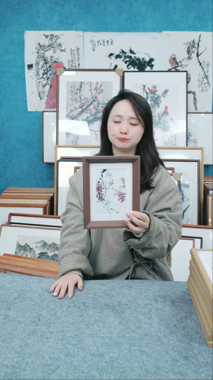 【闪购商品】国画8寸郑志超老师木质摆台