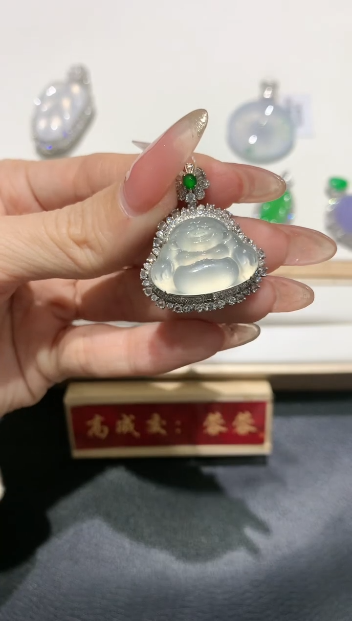 【闪购商品】翡翠吊坠(不含链)18K金镶嵌团购4