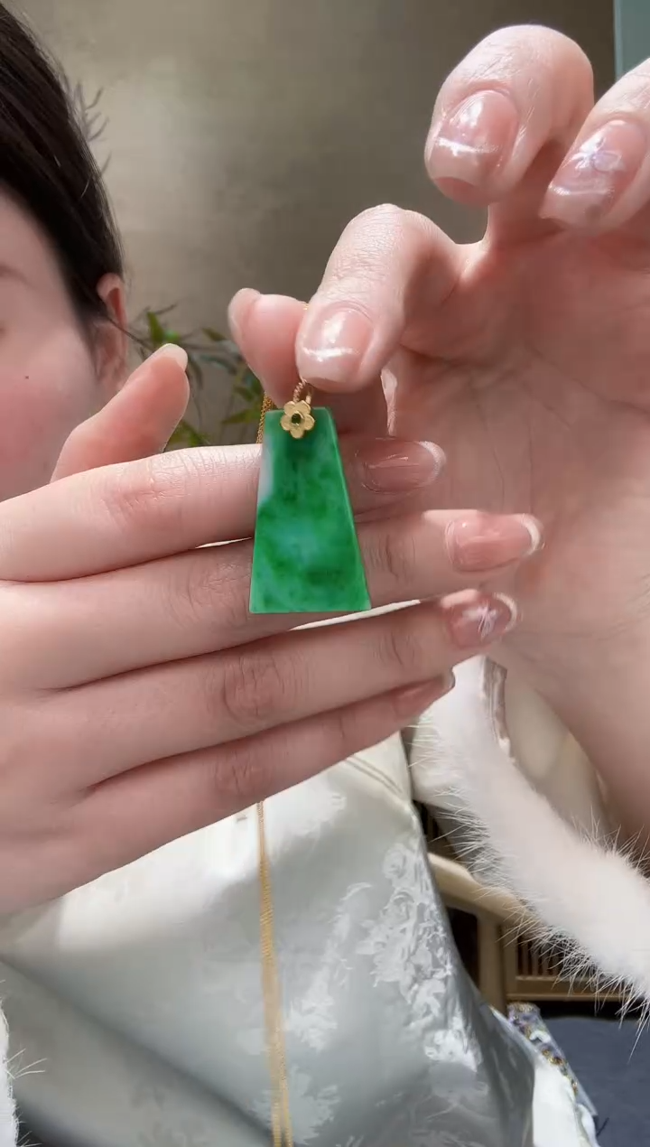 【闪购商品】翡翠颈饰未镶嵌吊坠