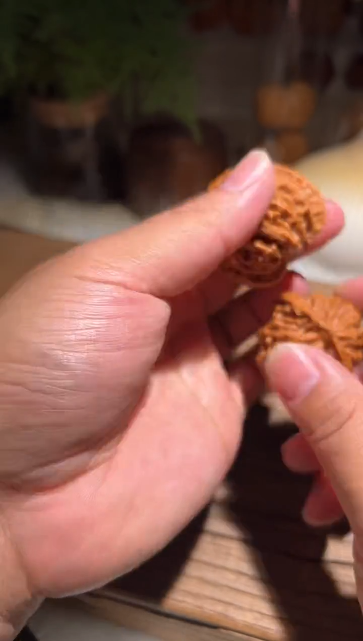 【闪购商品】文玩核桃吊坠一栗铁锤266