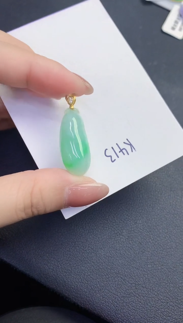 颈饰未镶嵌翡翠缅甸天然翡翠A货