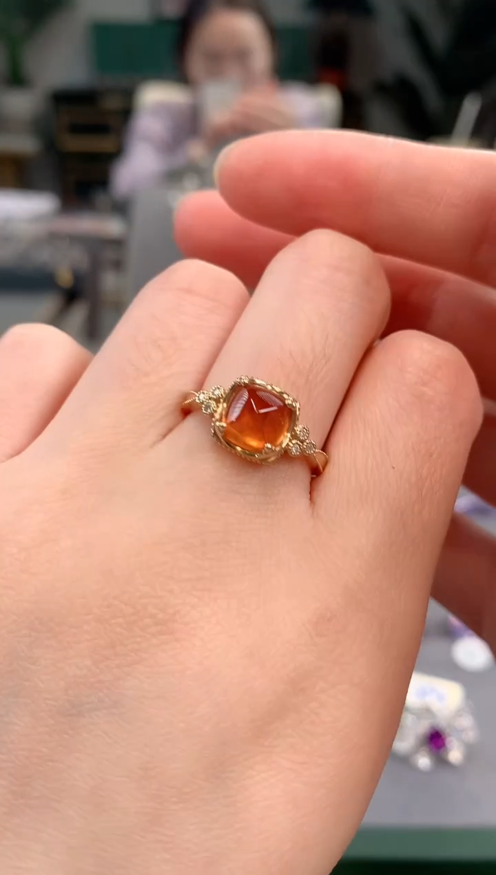 【闪购商品】石榴石（芬达石）戒指18K金镶嵌芬达石