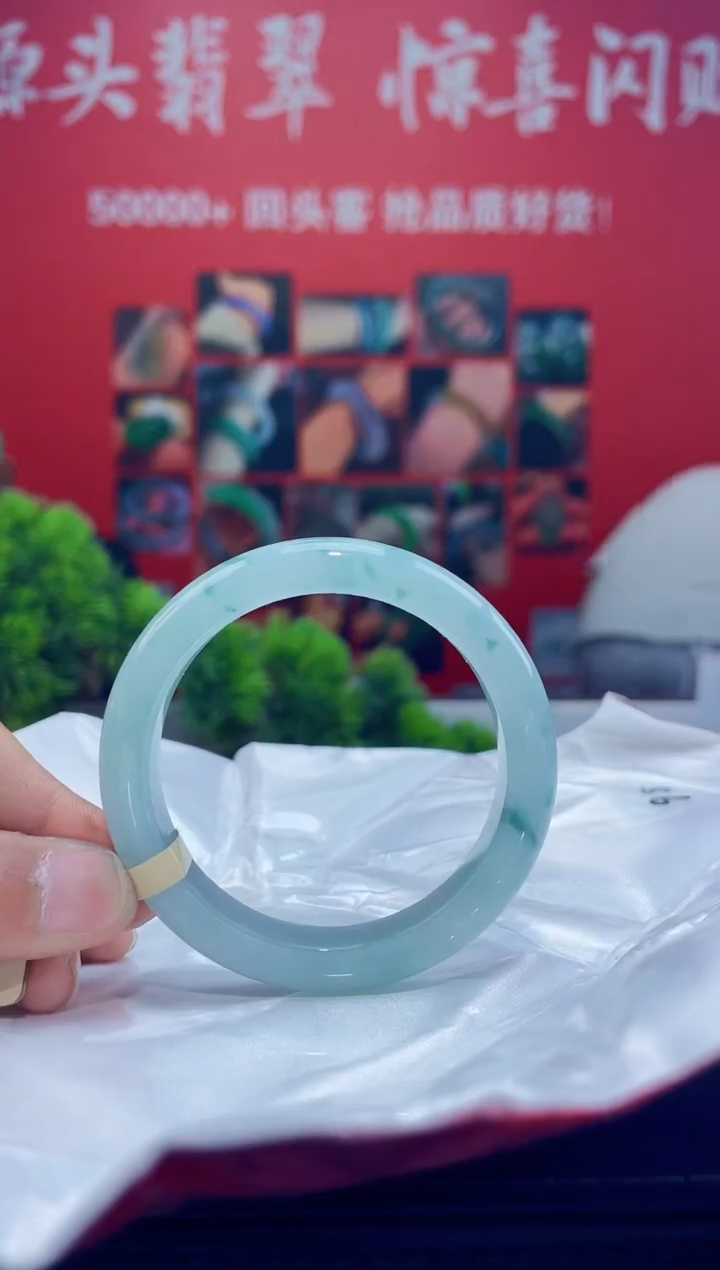翡翠手镯未镶嵌手镯16