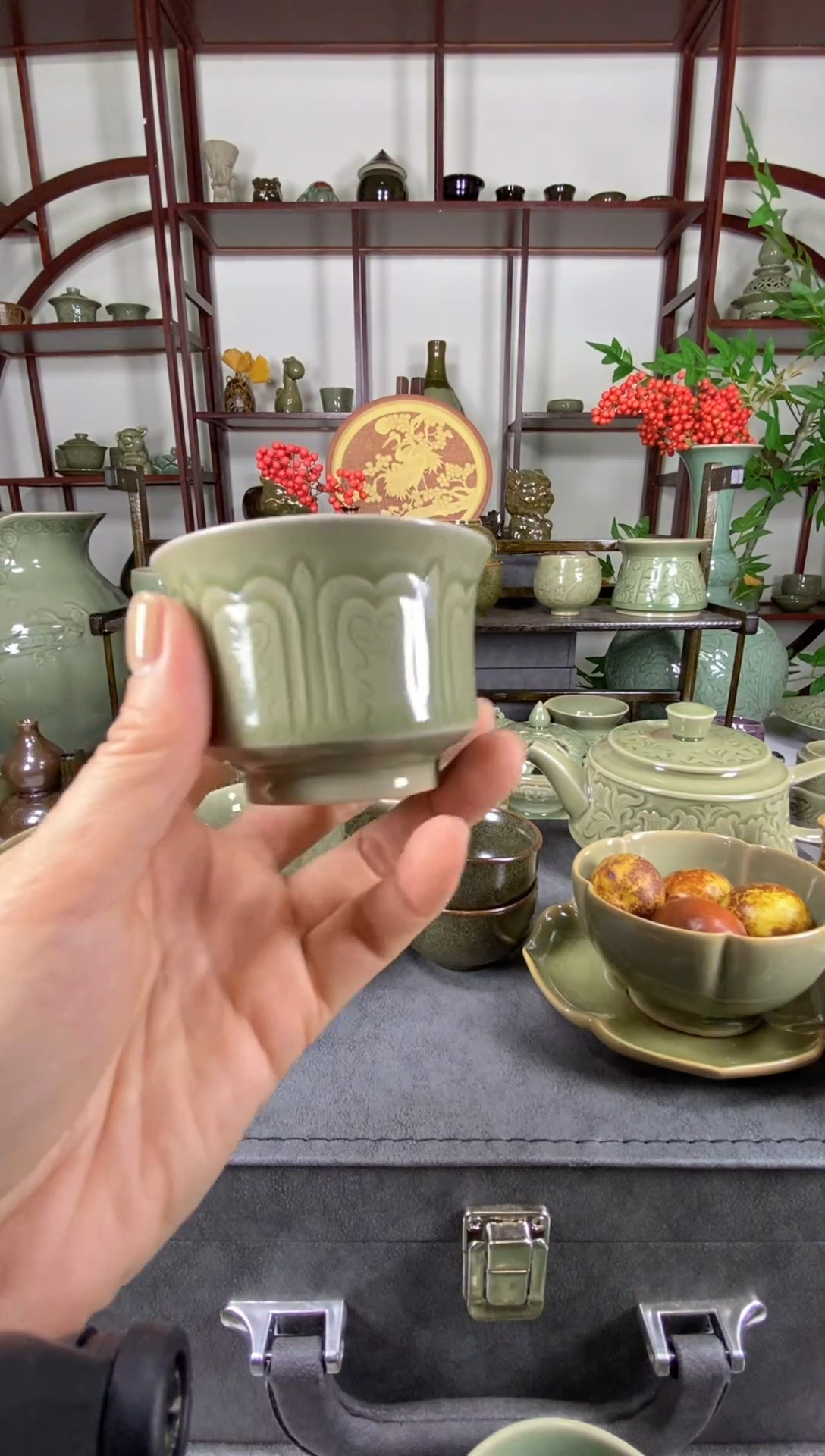 微瑕处理 手工刻花莲瓣茶盏 一个