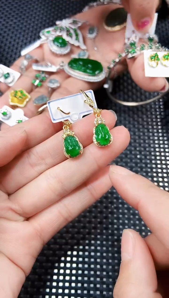 【闪购商品】翡翠耳饰未镶嵌111111111