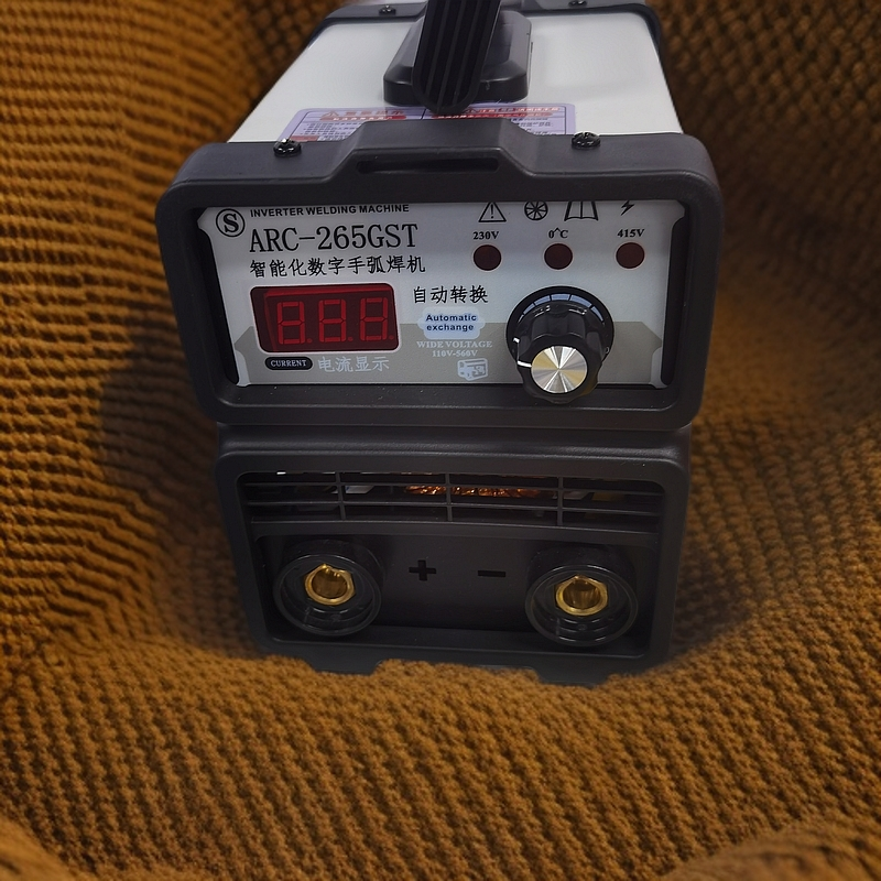 华龙双电压小活家用zx7-265gst手把焊机一台
