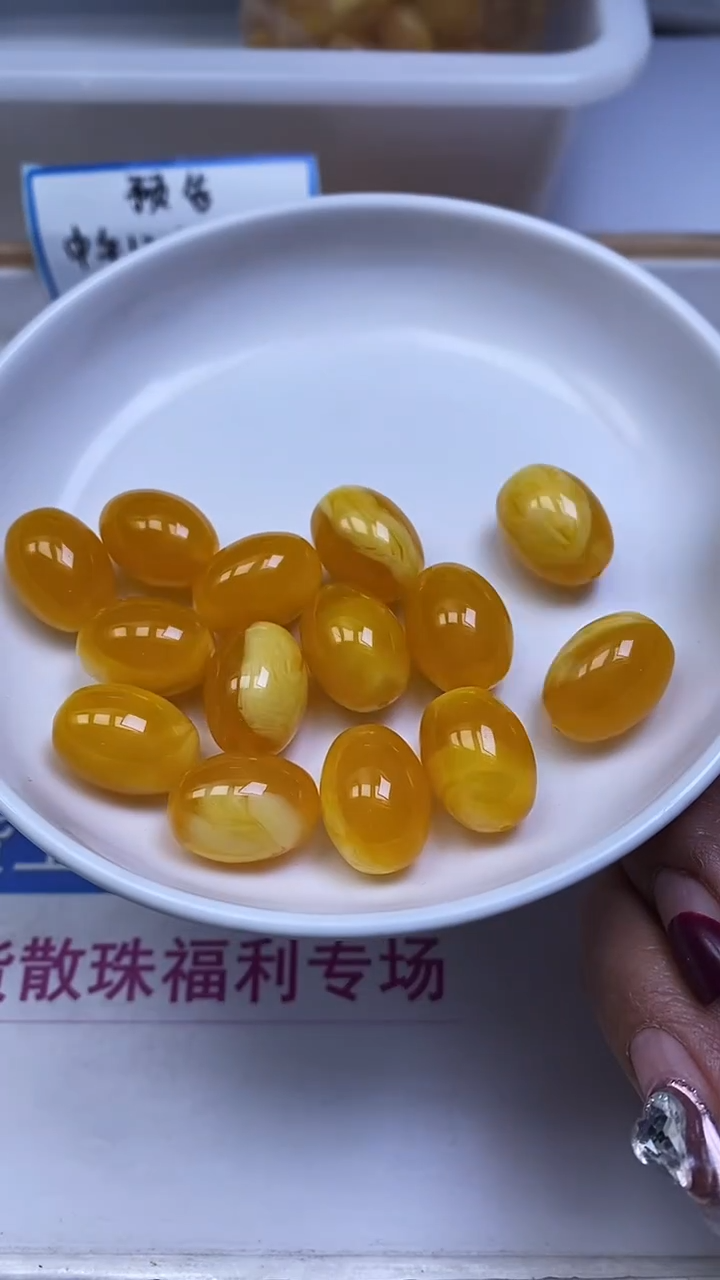 裸石蜜蜡未镶嵌M205 金丝蜜枣珠12*18mm3个8.8元