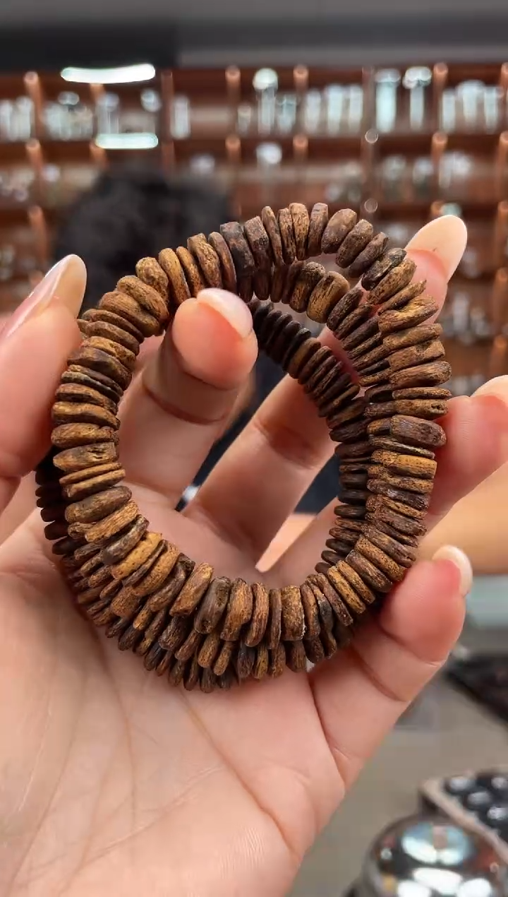 【闪购商品】沉香手串71号惠安红土多样性发一条