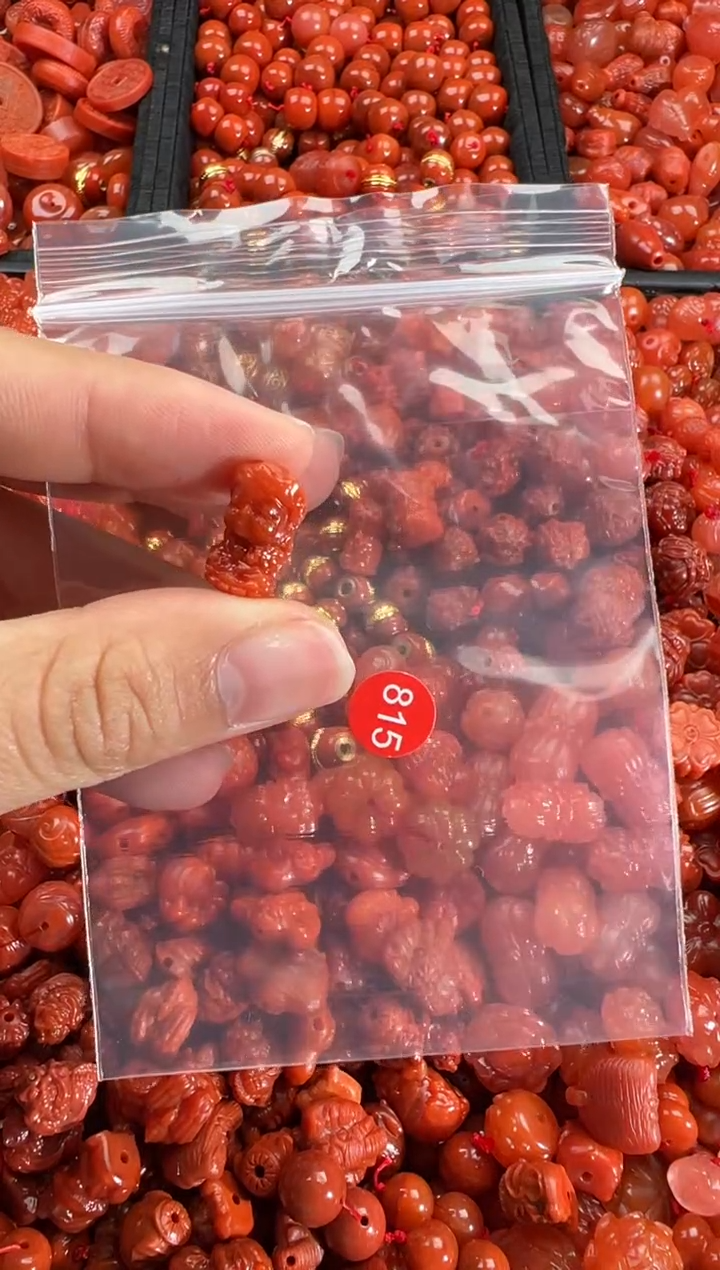 【闪购商品】南红玛瑙颈饰未镶嵌1