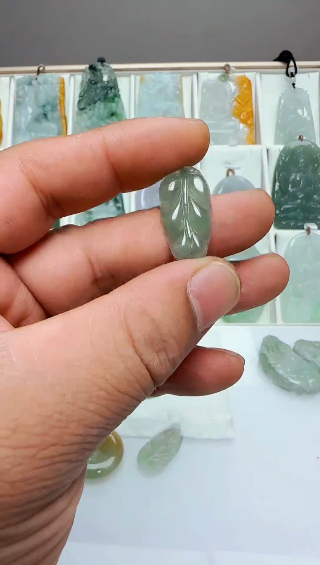 【闪购商品】翡翠颈饰未镶嵌缅甸天然A货翡翠