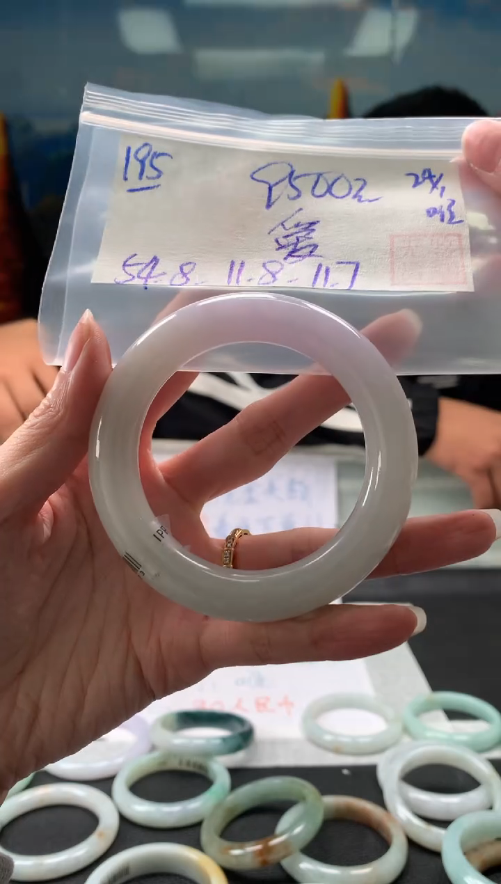 【闪购商品】翡翠手镯未镶嵌翡翠手镯 下单联系小耳机#195