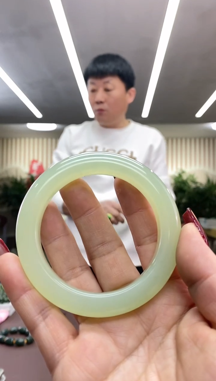 【闪购商品】蛇纹石玉57手镯未镶嵌手镯