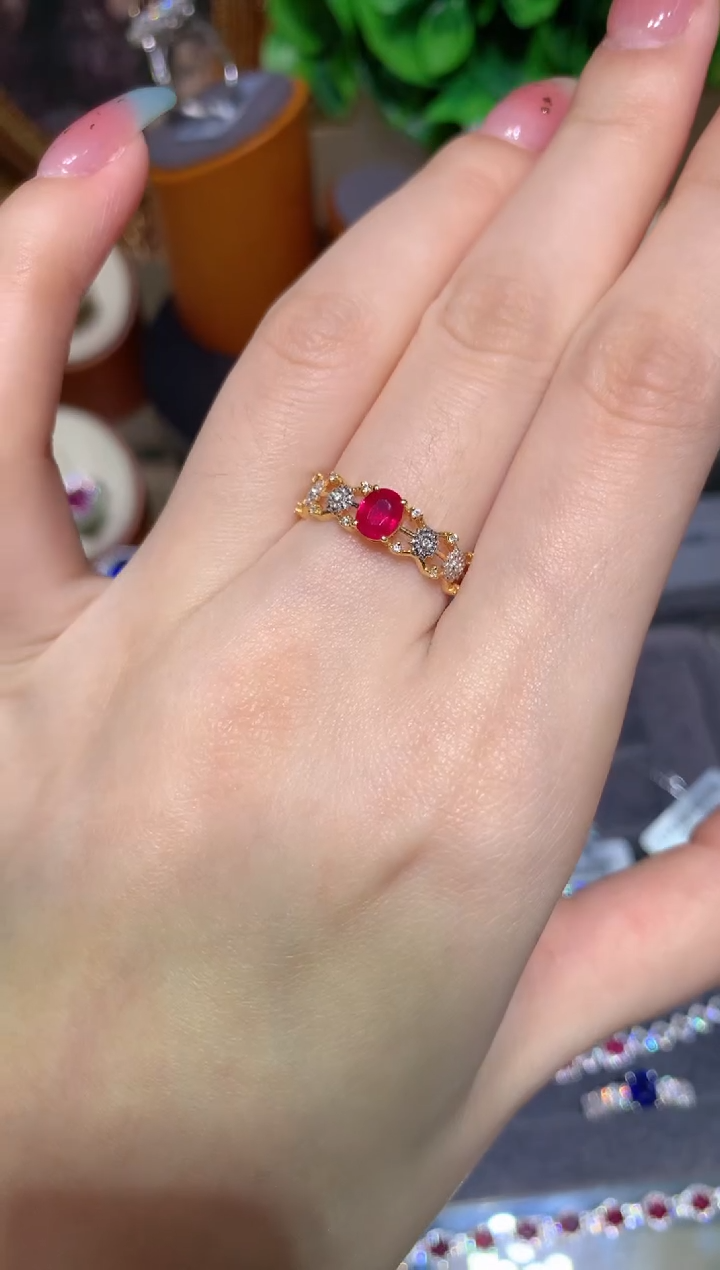 红宝石戒指18K金镶嵌0.5CT
