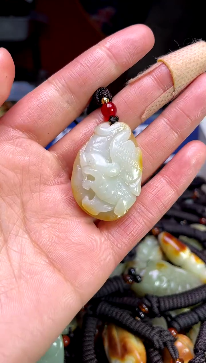 【闪购商品】和田玉颈饰未镶嵌1