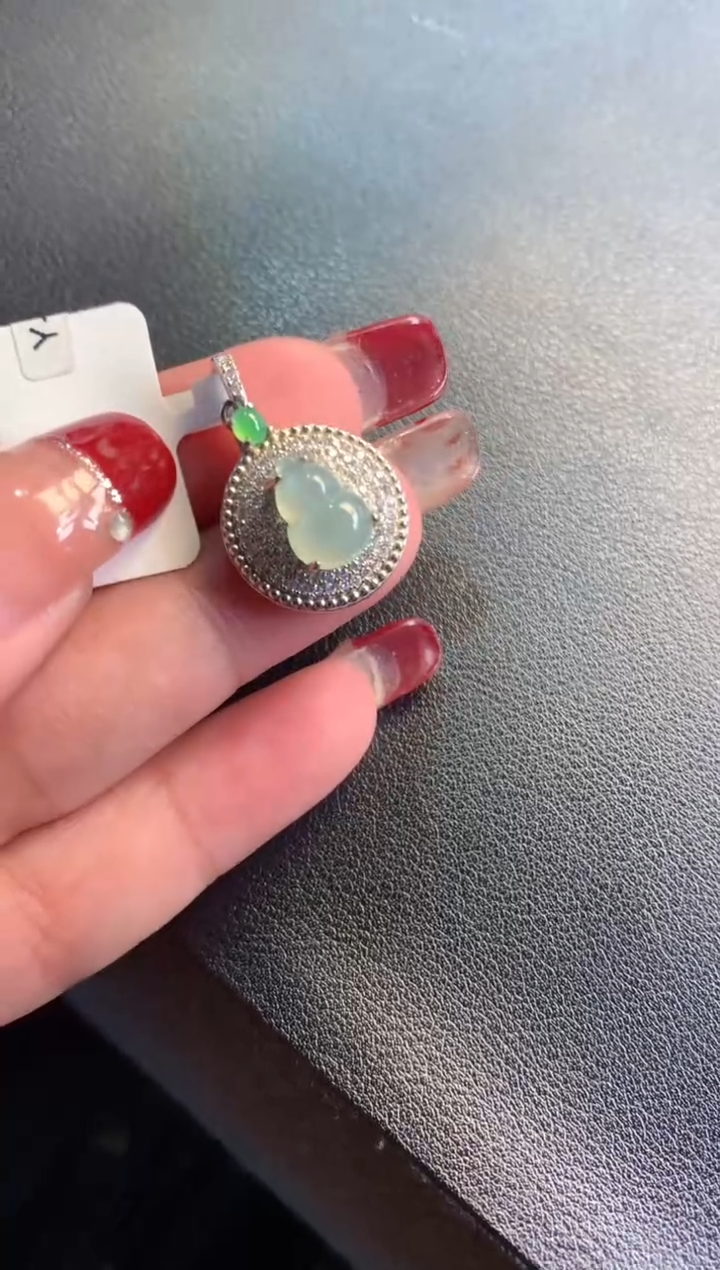 【闪购商品】翡翠颈饰未镶嵌缅甸天然A货翡翠