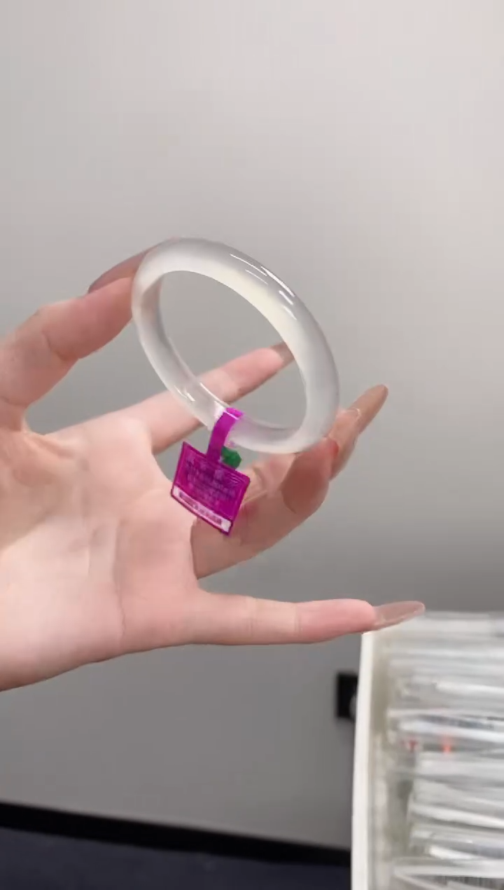 手镯玛瑙/玉髓未镶嵌51-52窄条