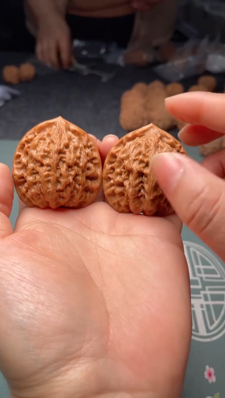 把件文玩核桃w215  金公子 43尺