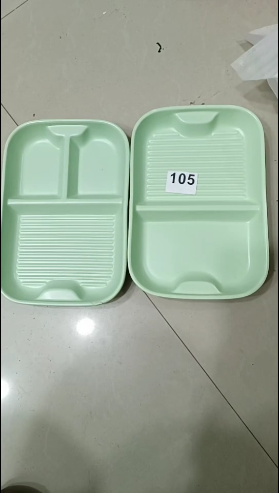 陶瓷105分餐盘1个三格+1个两格