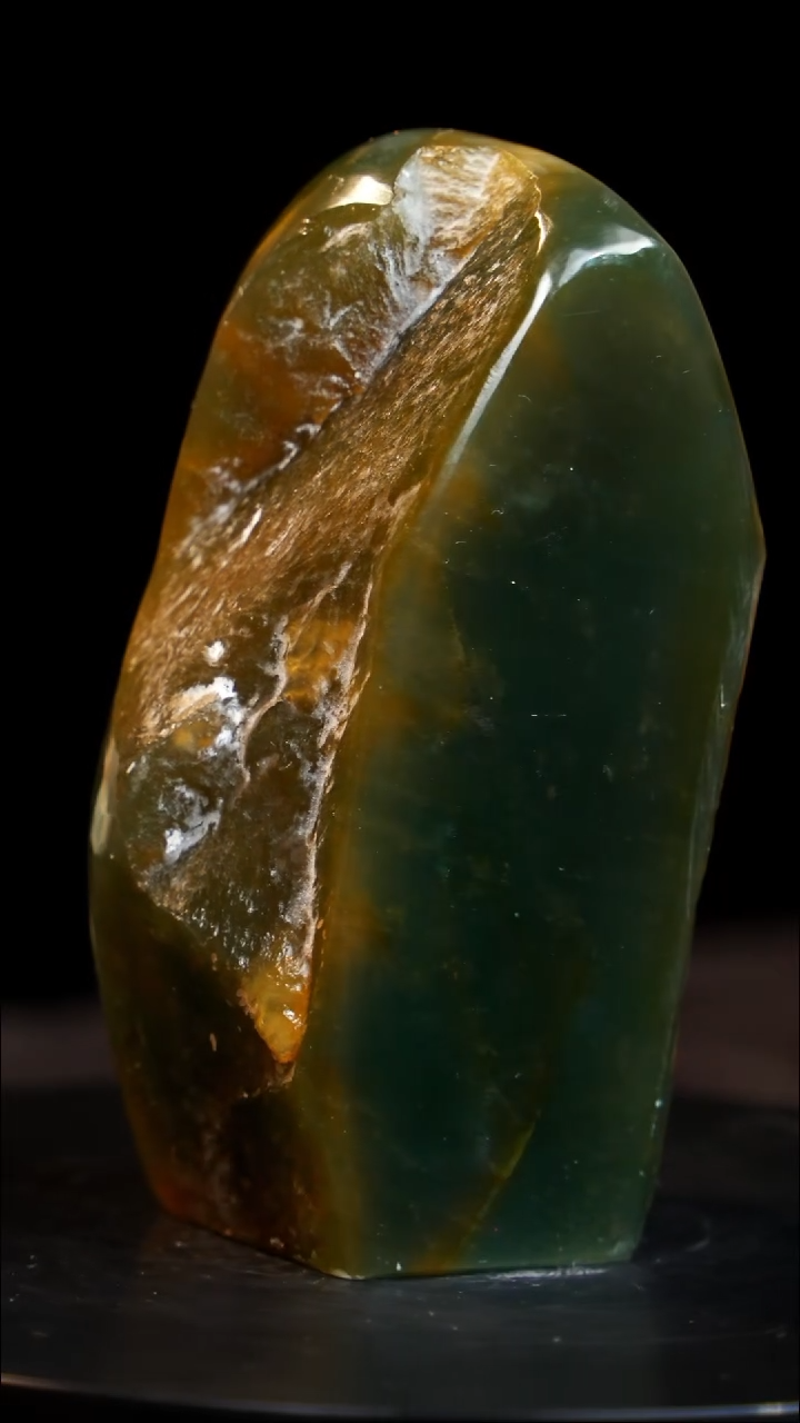 青田石玻璃冻绿稀少品种