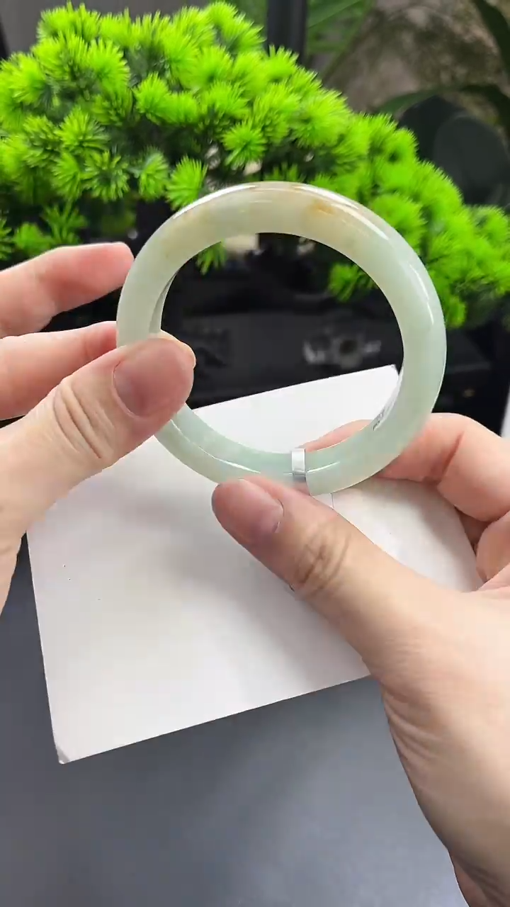 【闪购商品】翡翠手镯未镶嵌正圈