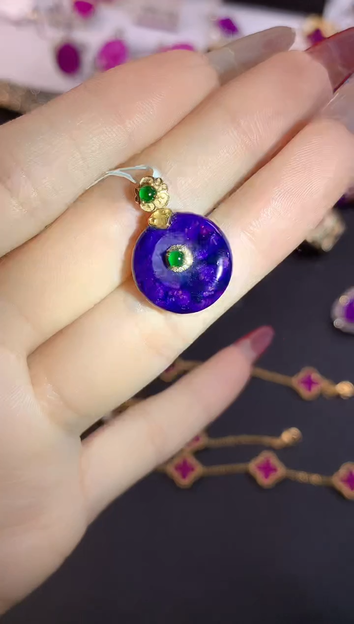 【闪购商品】苏纪石（舒俱来）.18K金镶嵌舒俱来吊坠