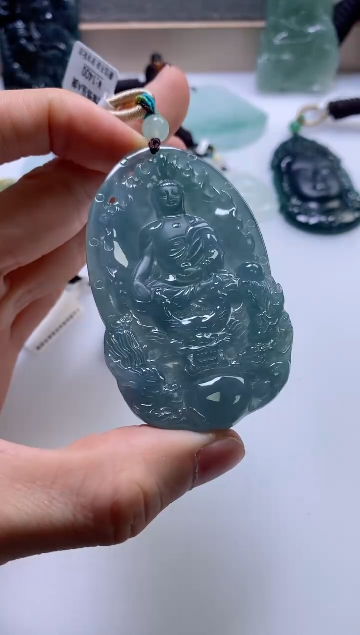 【闪购商品】翡翠挂件未镶嵌             