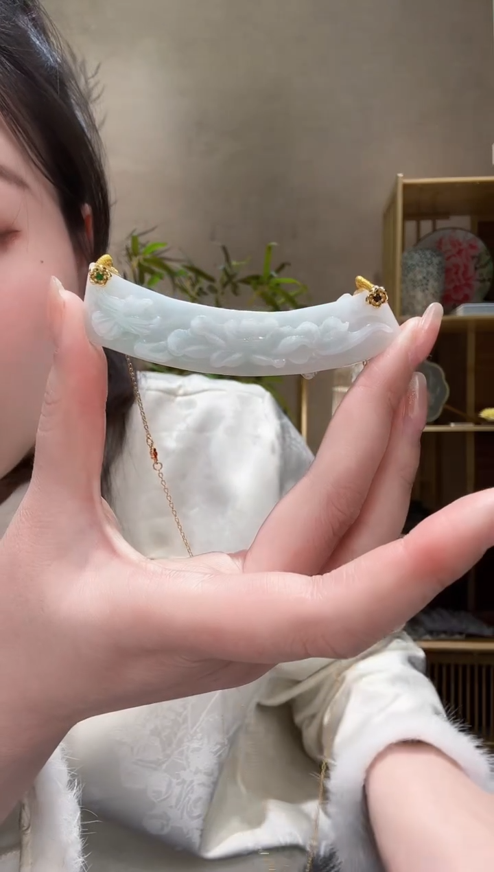 【闪购商品】翡翠颈饰未镶嵌吊坠1