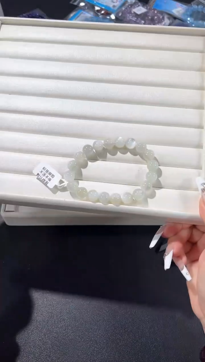 无无68r多样性发其一【1条】默认微瑕