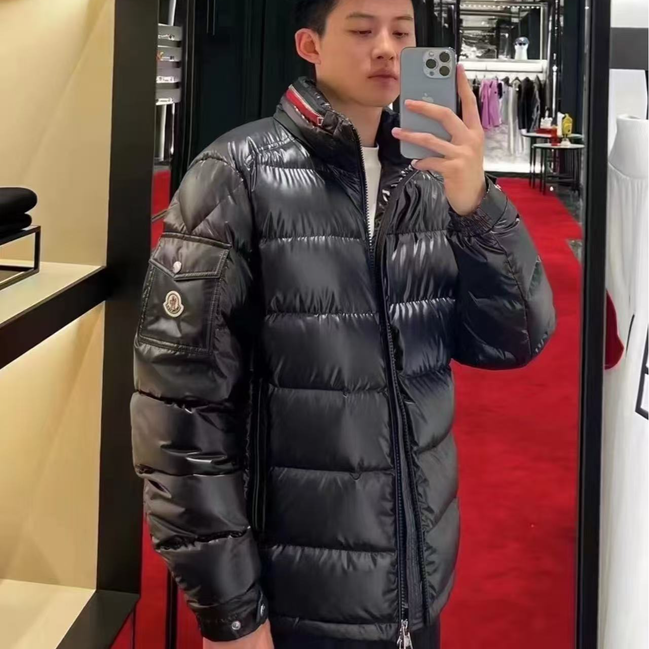 未使用 MONCLER 盟可睐蒙口/GG/BOURNE男士羽绒服 福利款
