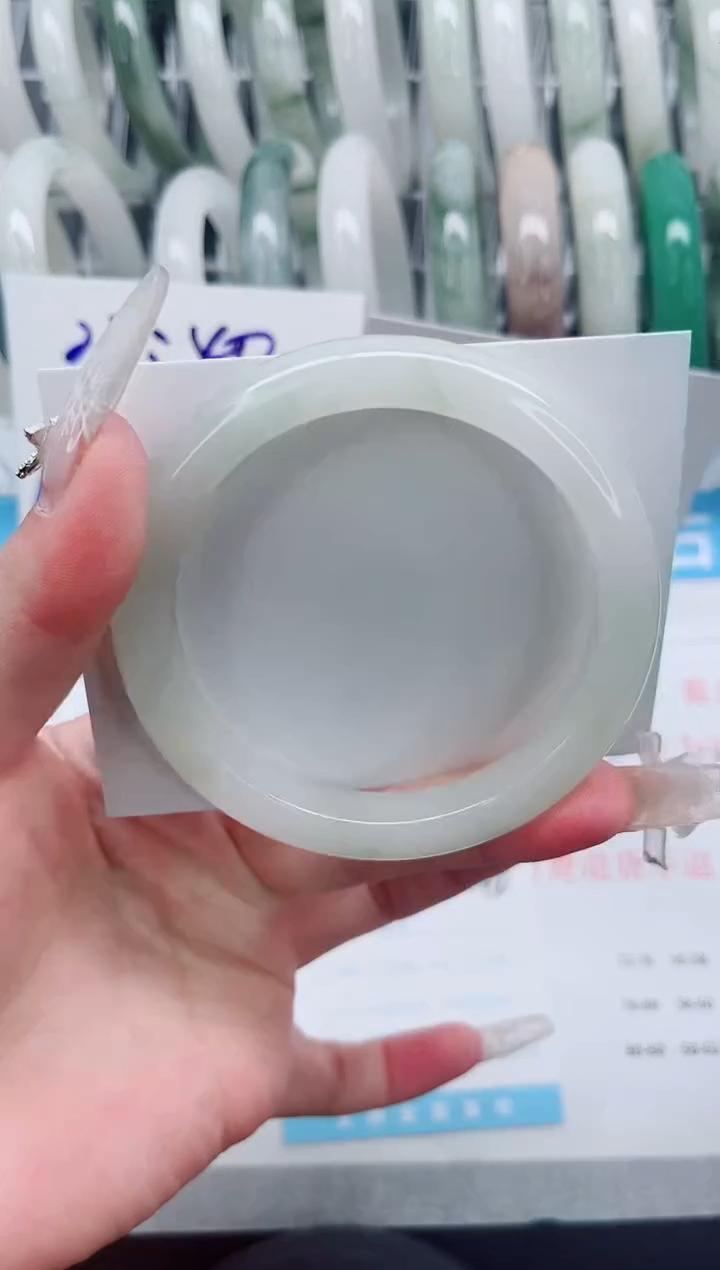 【闪购商品】石英质玉手镯未镶嵌A188-60