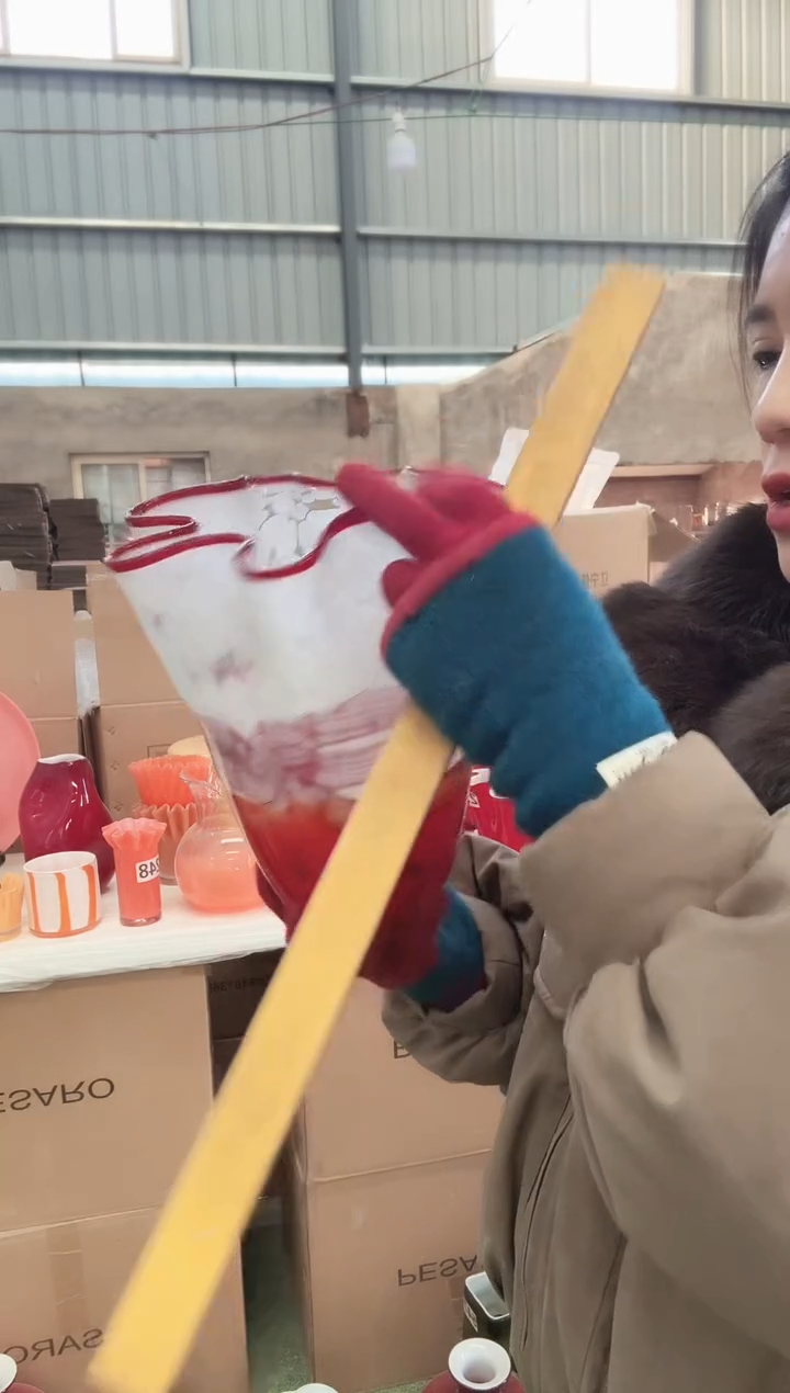 187直播玻璃花瓶