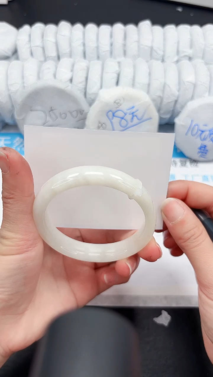 【闪购商品】和田玉手镯未镶嵌111-56.6