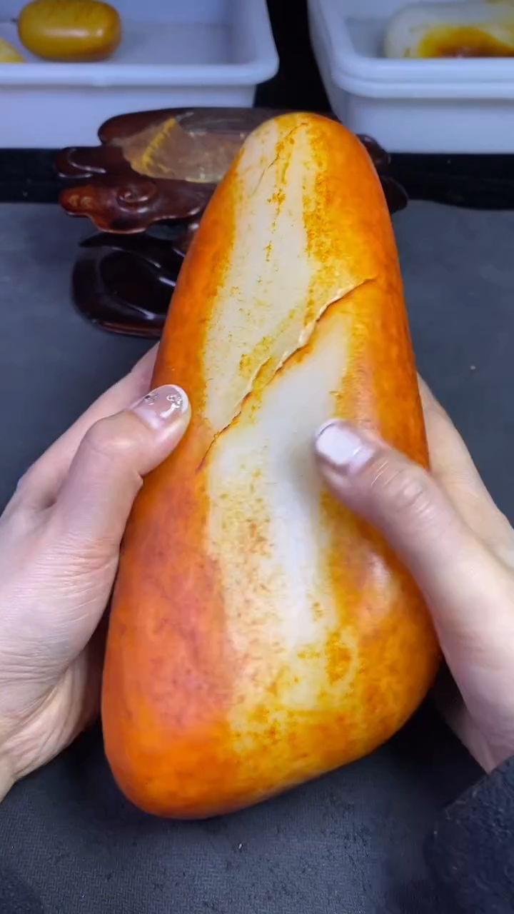 未镶嵌和田玉摆件哈****.和田玉