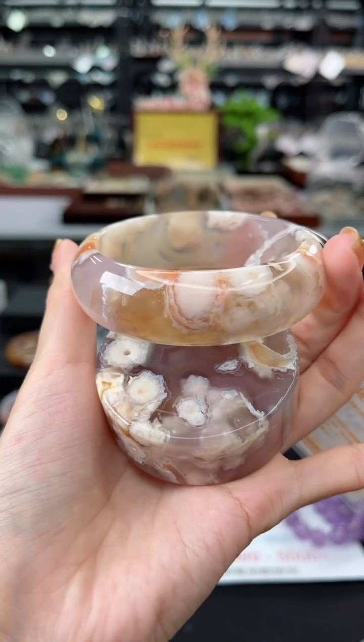 【闪购商品】石英质玉手镯未镶嵌62圈口（赠送镯心）6248270