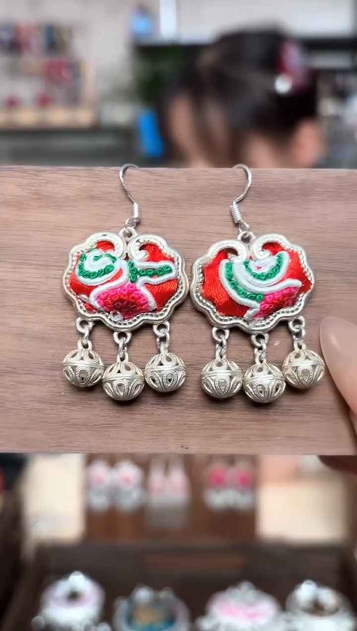 【闪购商品】织绣织绣民族风老绣日常必备耳饰323